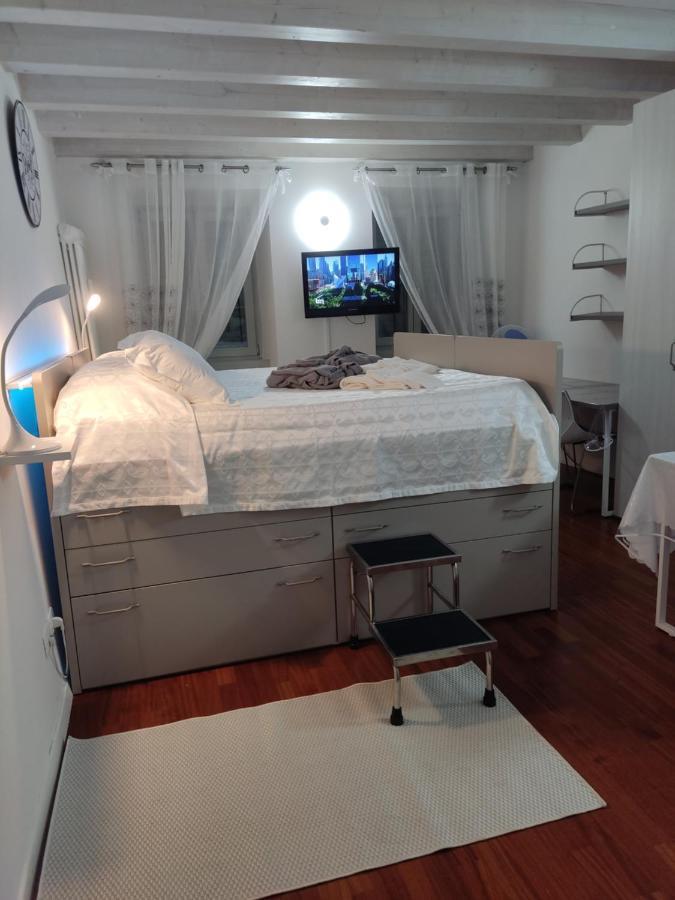 Jennifer House. เตรนโต ภายนอก รูปภาพ